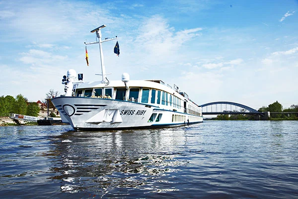 die MS SWISS RUBY mit Culanttours Kreuzfahrten